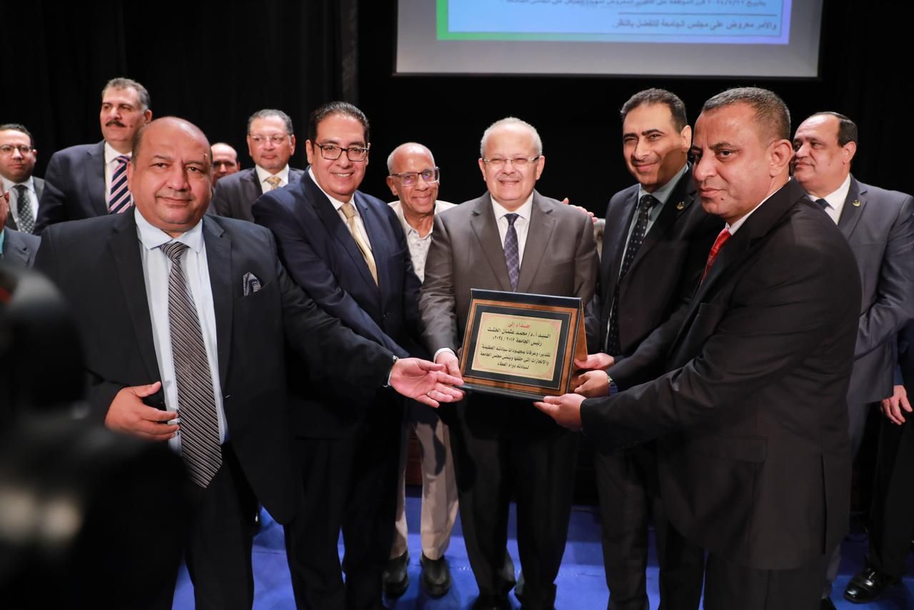 قيادات جامعة القاهرة:"الخشت" وطنى من طراز رفيع وقيادة تملك معرفة موسوعية