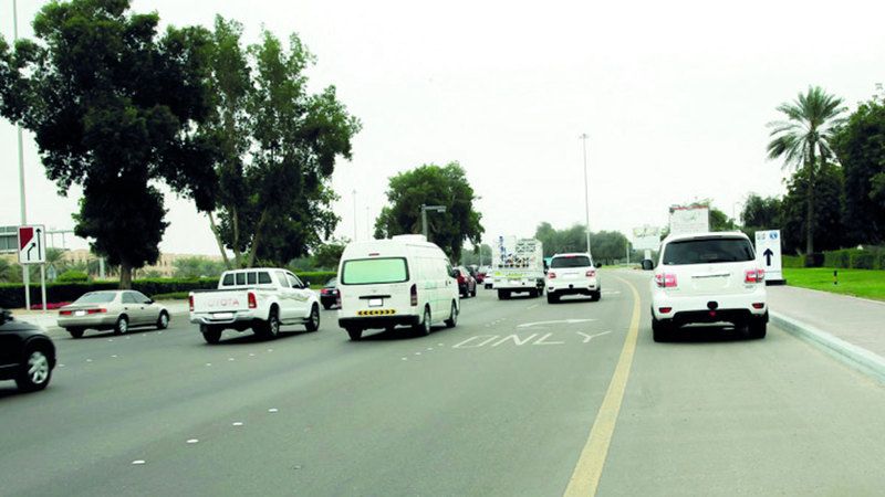 الامارات | 6179 مخالفة تجاوز من «كتف الطريق» خلال 2023