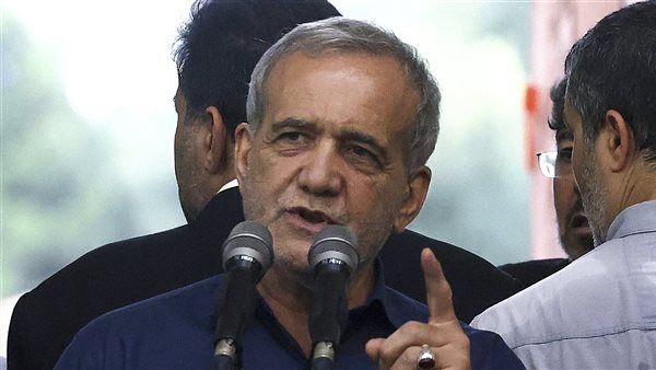 الرئيس الإيراني: ضرورة اتخاذ خطوات حازمة لمواجهة الكيان بعد اغتيال هنية