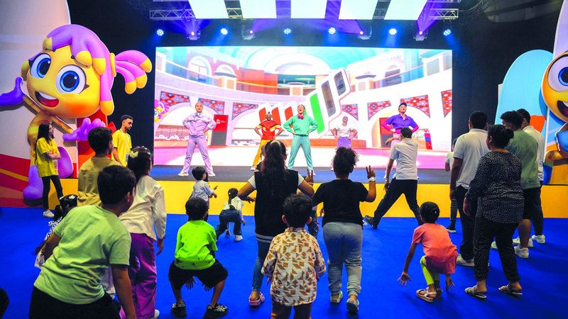 الامارات | «عالم مدهش» يحفز أجيال المستقبل بتجارب شيقة