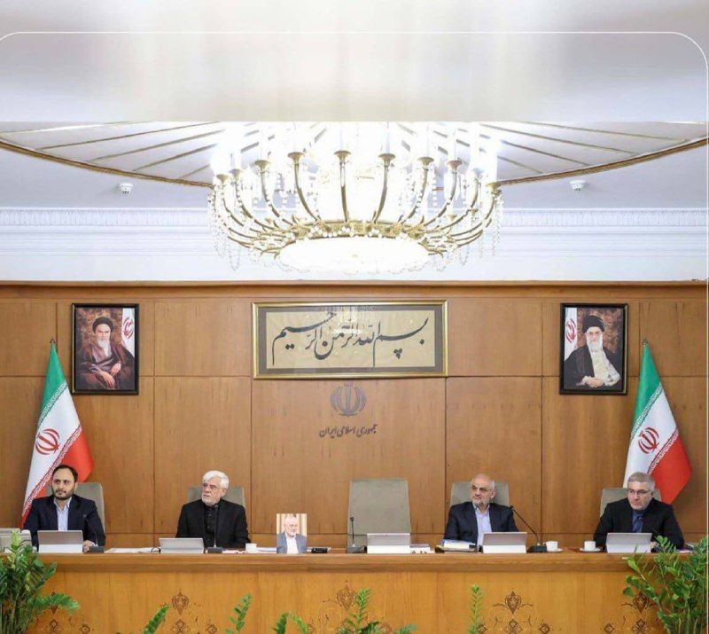 بحضور هنية.. الحكومة الإيرانية تعقد جلسة طارئة