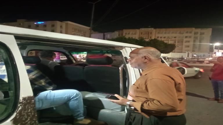 تلاعب بالتعريفة.. تحرير 100 مخالفة لسيارات تاكسي وسرفيس بالفيوم