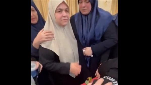 "العزم والصبر أخذناه منك" زوجة إسماعيل هنية تودعه (فيديو)
