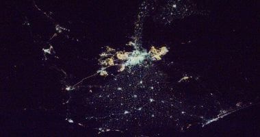 تكنولوجيا: علماء: يمكن للذكاء الاصطناعي التواصل مع الكائنات الفضائية