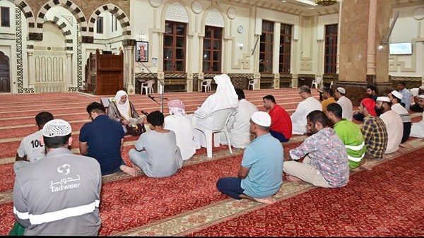 «الشؤون الإسلامية» تنظم دورات علمية في فقه العبادات للمصلين