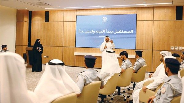 «المستقبل يبدأ اليوم وليس غداً».. جلسة حوارية لشرطة أبوظبي