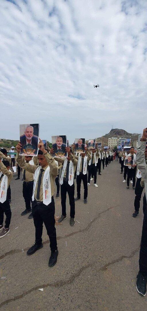 الخليج اليوم .. تعز.. تخريج "دفعة الشهيد القائد ‎إسماعيل هنية" لحفظة القرآن الكريم (صور)