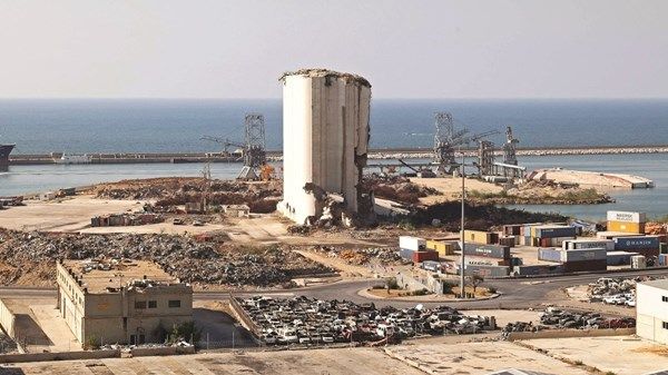 اللبنانيون يحيون ذكرى انفجار مرفأ بيروت