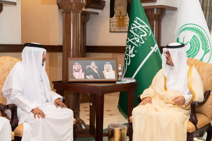 صور.. عائلات سعودية تعفو عن قتلة أحبائهم استجابةً لشفاعة نائب أمير مكة