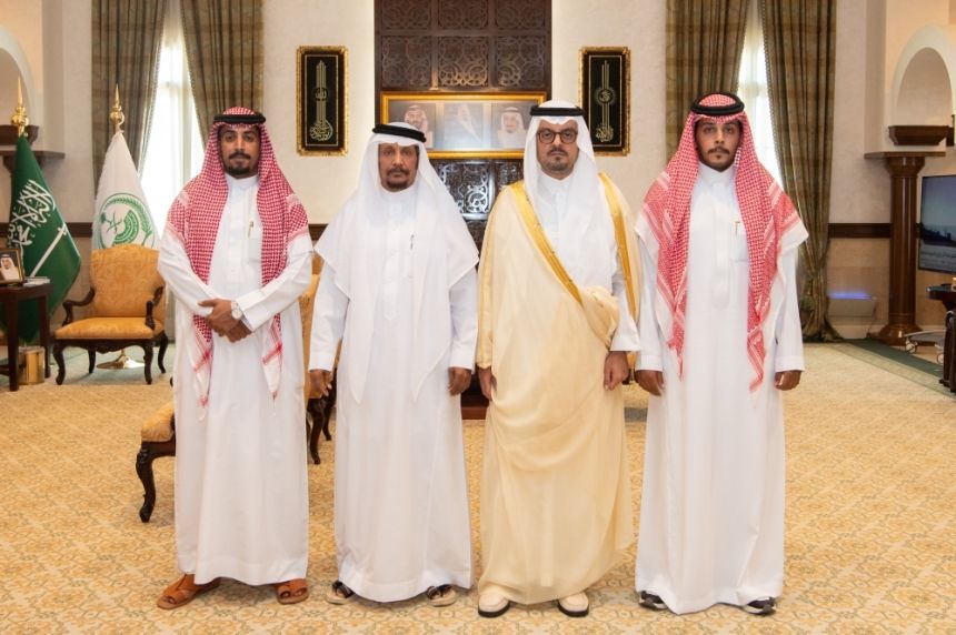 صور.. عائلات سعودية تعفو عن قتلة أحبائهم استجابةً لشفاعة نائب أمير مكة