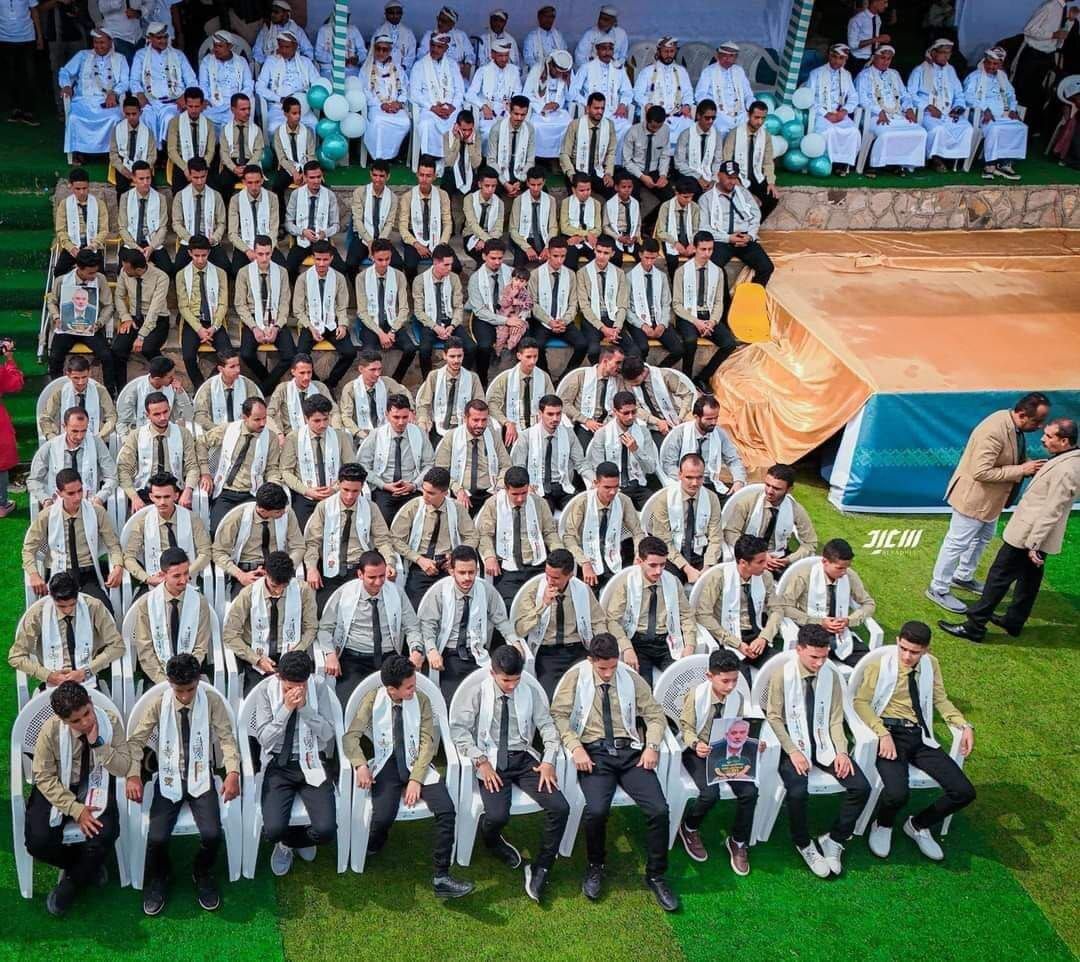 الخليج اليوم .. تعز.. تخريج "دفعة الشهيد القائد ‎إسماعيل هنية" لحفظة القرآن الكريم (صور)