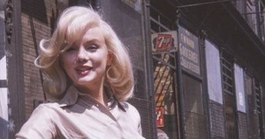 ذكرى وفاتها .. حكاية صورة مارلين مونرو بالكرش.. كانت حامل وأجهضت