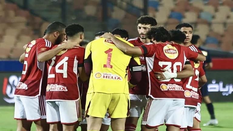 "غادر صباح اليوم".. الأهلي يعير لاعبه للدوري السويدي
