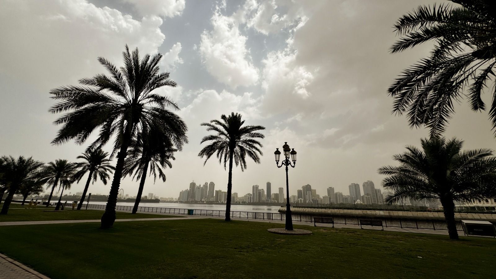 الامارات | الأرصاد: تأثر الدولة بحالة جوية من الاثنين إلى الخميس مع فرصة سقوط أمطار