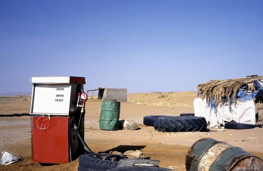 الخليج اليوم .. رئيس مجلس القيادة اليمني يعلن بحث احتياجات حضرموت بعد تهديد قبائلها بالسيطرة على النفط
