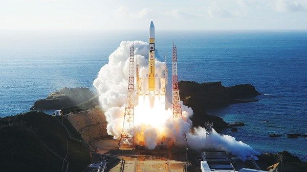 8 أقمار اصطناعية قيد التطوير في الإمارات