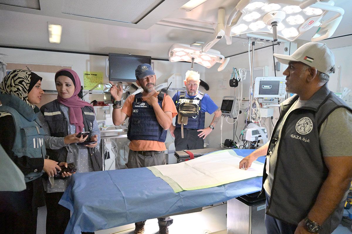 الخليج اليوم .. الصحة العالمية تشيد بدور الإمارات الإنساني البارز والمميز في قطاع غزة