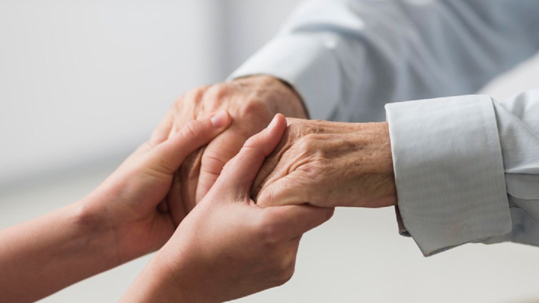 الامارات | اجتماعية الشارقة: انخفاض الدخل أبرز مشكلة تواجه المتقاعدين