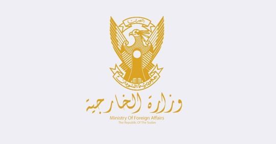 وزير الخارجية السوداني يلتقي رئيس الوزراء الماليزي