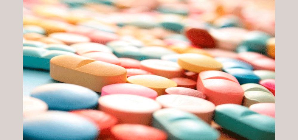 الامارات | أدوية شائعة يجب ألا تتناولها مع الكافيين