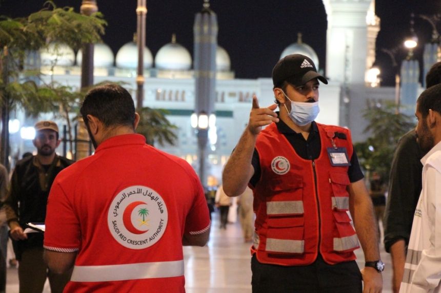 الهلال الأحمر السعودي يبحث التعاون في العمل الإنساني مع نظيره الباكستاني