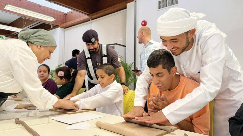 شرطة أبوظبي: فعاليات صيفية تعزز التعاون والشراكة مع المؤسسات والمجتمع