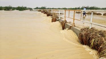 الخليج اليوم .. اليمن.. 45 قتيلاً حصيلة سيول جارفة