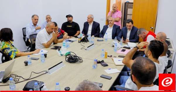 محافظ بيروت عقد اجتماعا لخلية متابعة مخاطر الكوارث والأزمات انضم إليه منيمنة وخلف