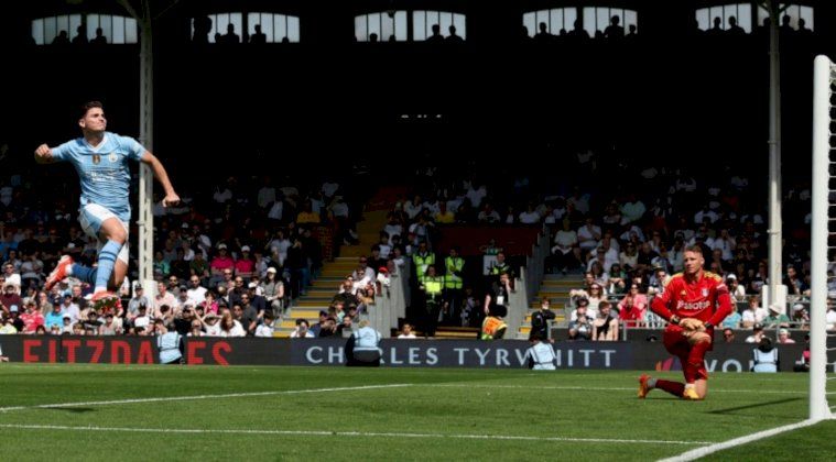 غوارديولا يشكر ألفاريس على مساهمته "الهائلة" قبل انتقاله إلى أتلتيكو مدريد