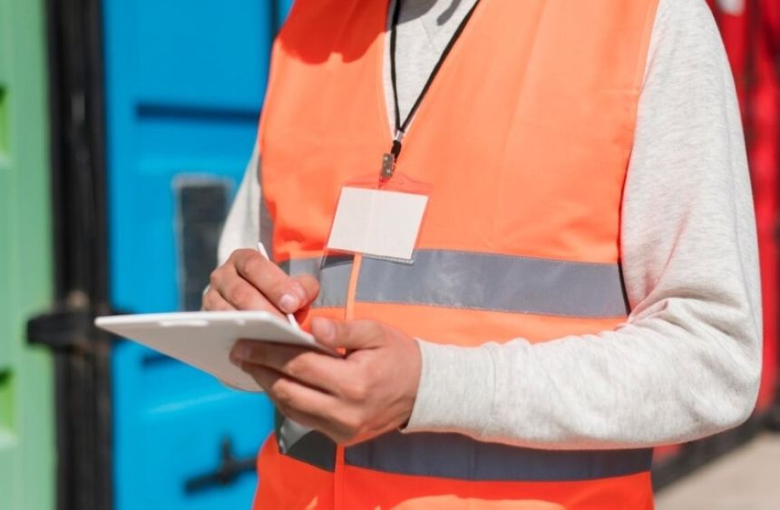 الإجراءات الجمركية.. 5 متطلبات لبيان الحمولة و8 التزامات لناقلي البضائع