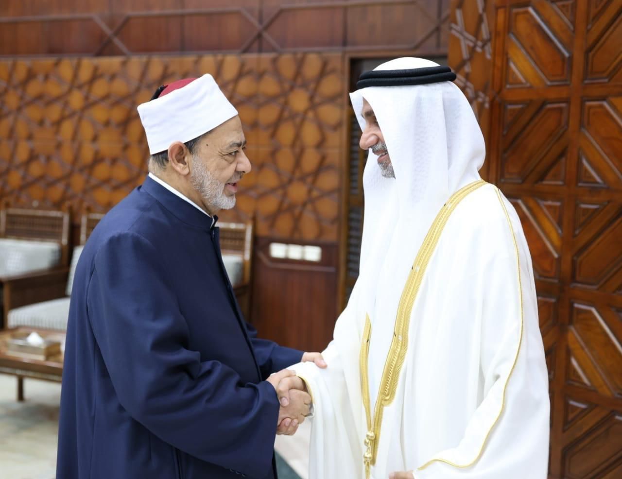 الخليج اليوم .. شيخ الأزهر يستقبل رئيس المجلس العالمي للتسامح