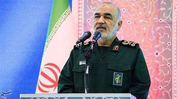 القائد العام للحرس الثوري الإيراني: يجب غلق طريق التفوق على العدو بالبحر