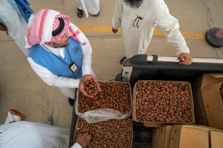 خبراء: نظام الأسواق الموسمية نقلة نوعية لتنظيم قطاع التمور