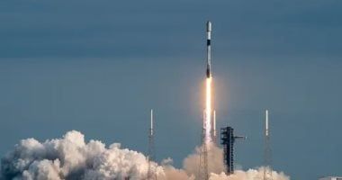 تكنولوجيا: SpaceX تطلق 23 قمرًا صناعيًا للإنترنت من فلوريدا اليوم