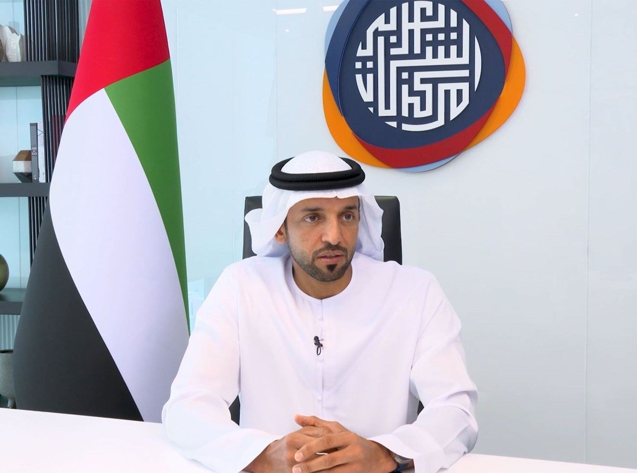 سلطان النيادي: الشباب ثروة مستدامة في الإمارات