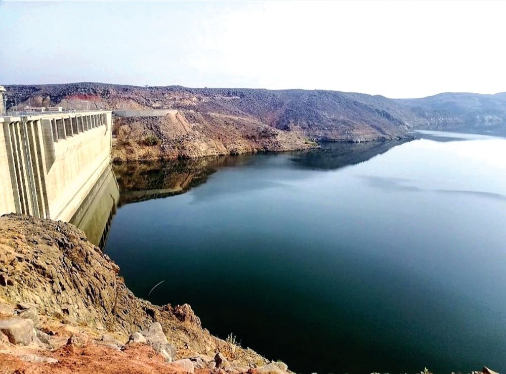 فتح بوابات سد وادي رابغ لتصريف 15 مليون م3 من المياه.. تعليمات مهمة