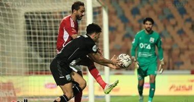 60 دقيقة.. الأهلى متقدم بهدف وطرد لاعب زد على جمال