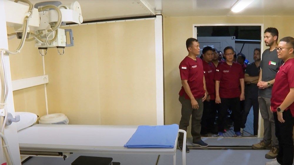 ضمن «الفارس الشهم 3».. 25 طبيباً إندونيسياً يقدمون الرعاية لجرحى غزة