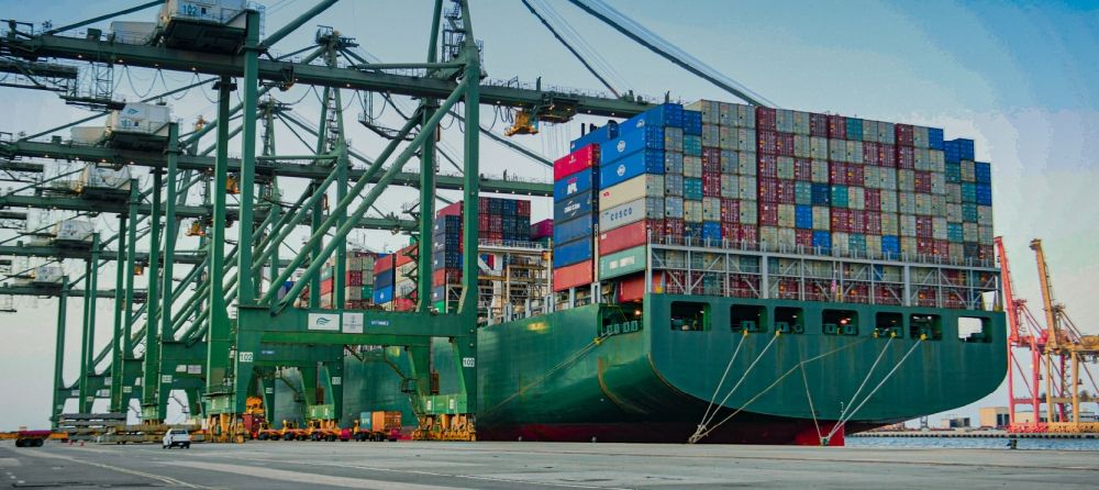 بالتفاصيل.. إضافة خدمة شحن جديدة إلى ميناء الملك عبدالعزيز بالدمام