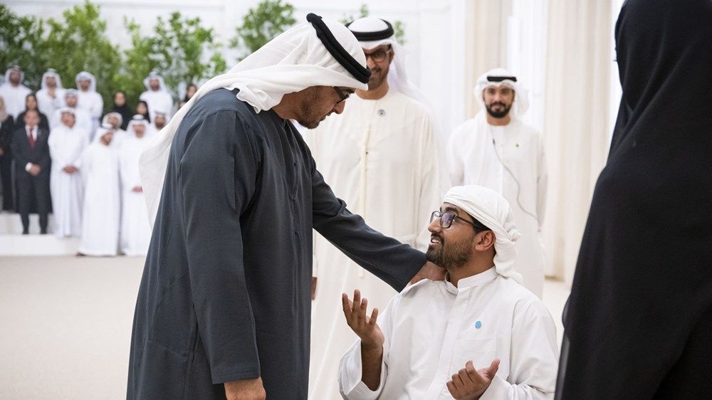 رئيس الدولة يستقبل عدداً من الكوادر الإماراتية العاملة في القطاع الصناعي