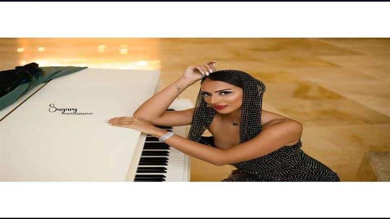 بفستان مفتوح وجريء.. 8 صور لإطلالة ملكة جمال مصر شادن جلال