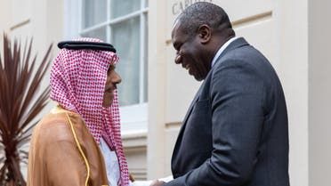الخليج اليوم .. وزير الخارجية السعودي يلتقي وزير خارجية المملكة المتحدة في لندن