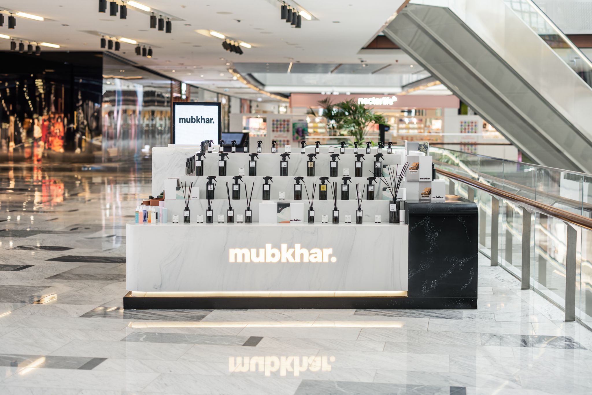 الامارات | مبخر تفتتح متجرين جديدين في الإمارات العربية المتحدة