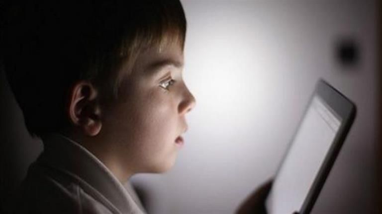 الأجهزة الإلكترونية للأطفال تزيد نوبات غضبهم