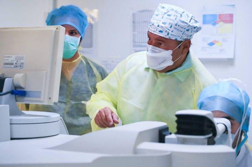 لأول مرة بالمدينة المنورة.. نجاح  زراعة قرنية صناعية دائمة