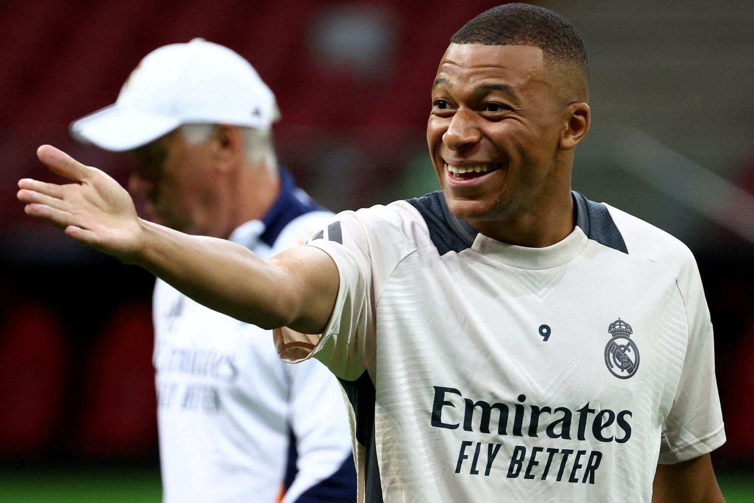 مبابي يدشن رحلته مع ريال مدريد بنهائي كأس السوبر