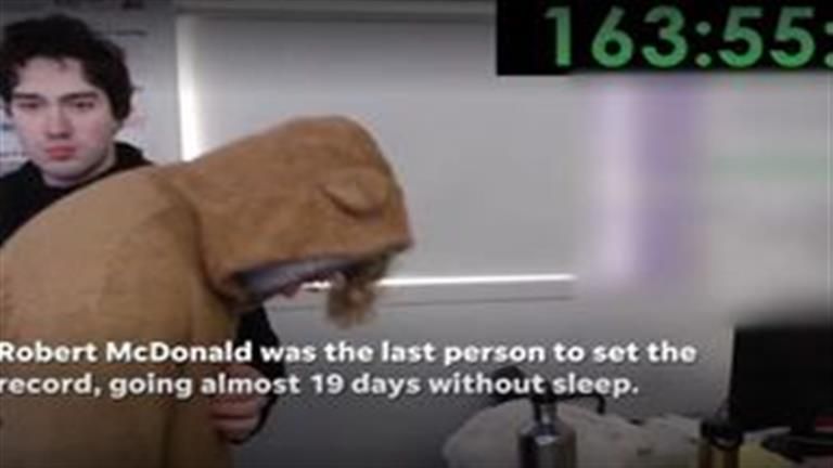 ظل مستيقظا لمدة 12 يوما.. يوتيوبر يثير الجدل بـ تحدي خطير