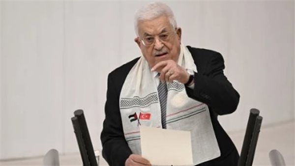 محمود عباس يطالب المجتمع الدولي للتدخل في وقف العدوان على غزة