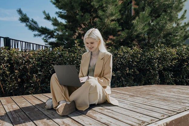 تكنولوجيا: Zenbook S 16 (UM5606) الكمبيوتر المحمول المثالى للرؤساء ورجال الأعمال