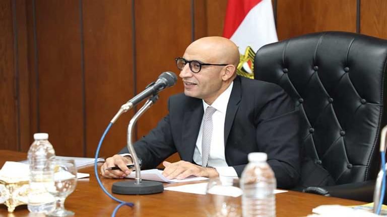 العام الدراسي الجديد.. 13 مادة ضمن مناهج صفوف الرابع والخامس والسادس الابتدائي